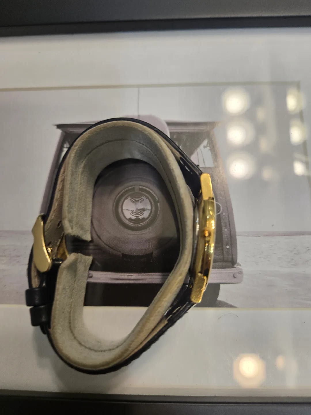 Movado Museum Dial Watch - Black & Gold image indicator(3)