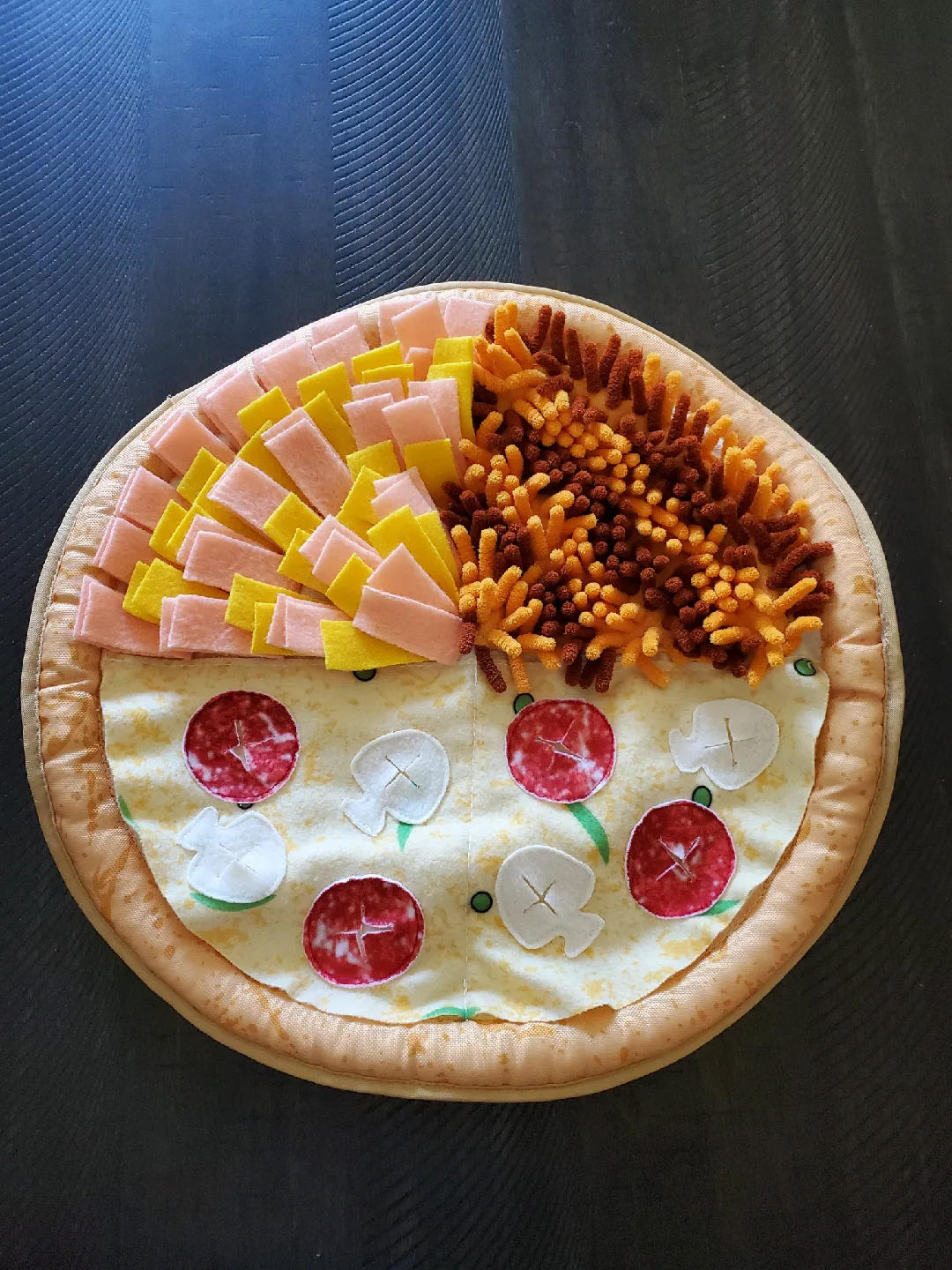 Pizza Snuffle Mat for Dogs 🧡 thumbnail