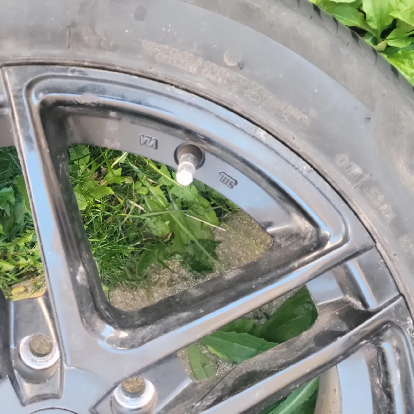 American Racing RHP-7 225/55R17 Tires image indicator(5)