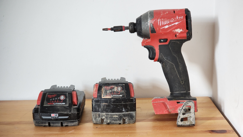 Milwaukee M18 Impact Driver Kit w/ 2 Batteries