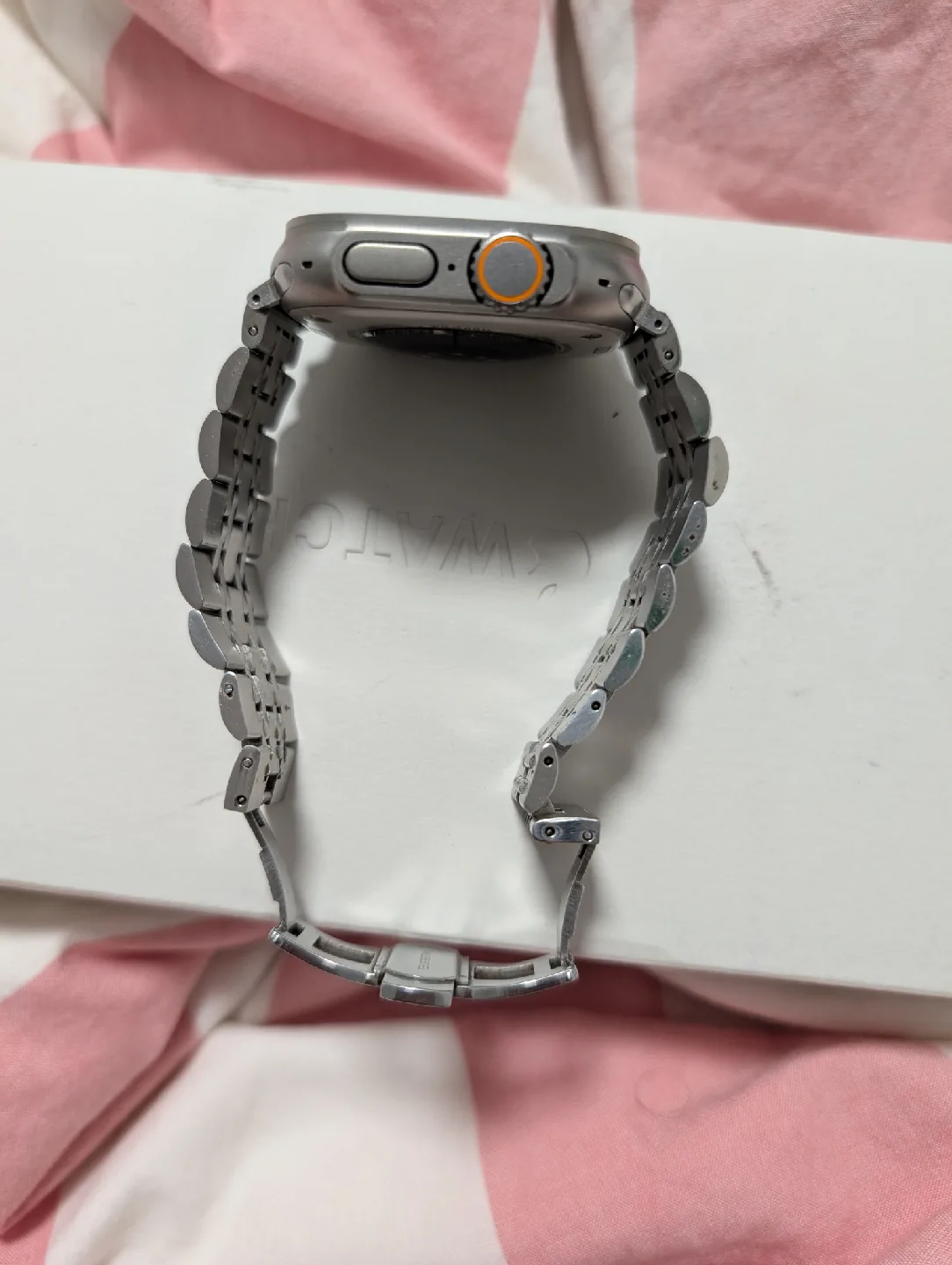 Apple Watch Ultra 2 Titanium Band 49mm - New image indicator(6)