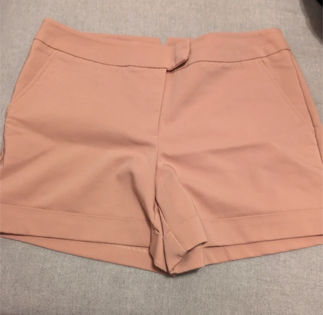 Harvé Benard Peach Shorts - Size 8