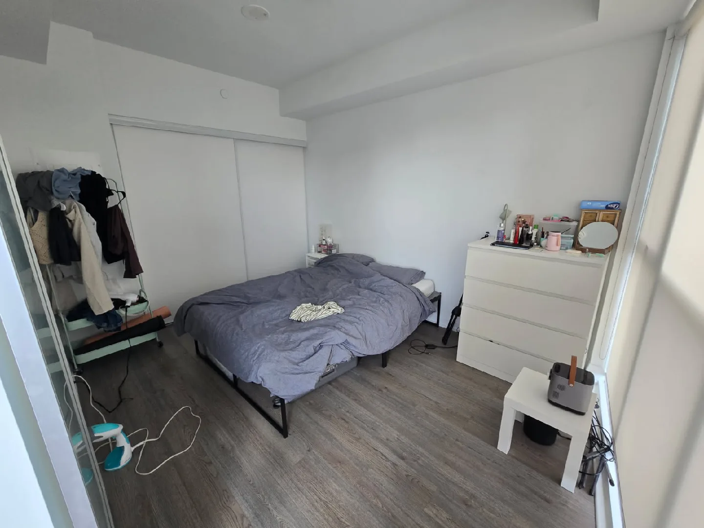 Bed frame and bedding set