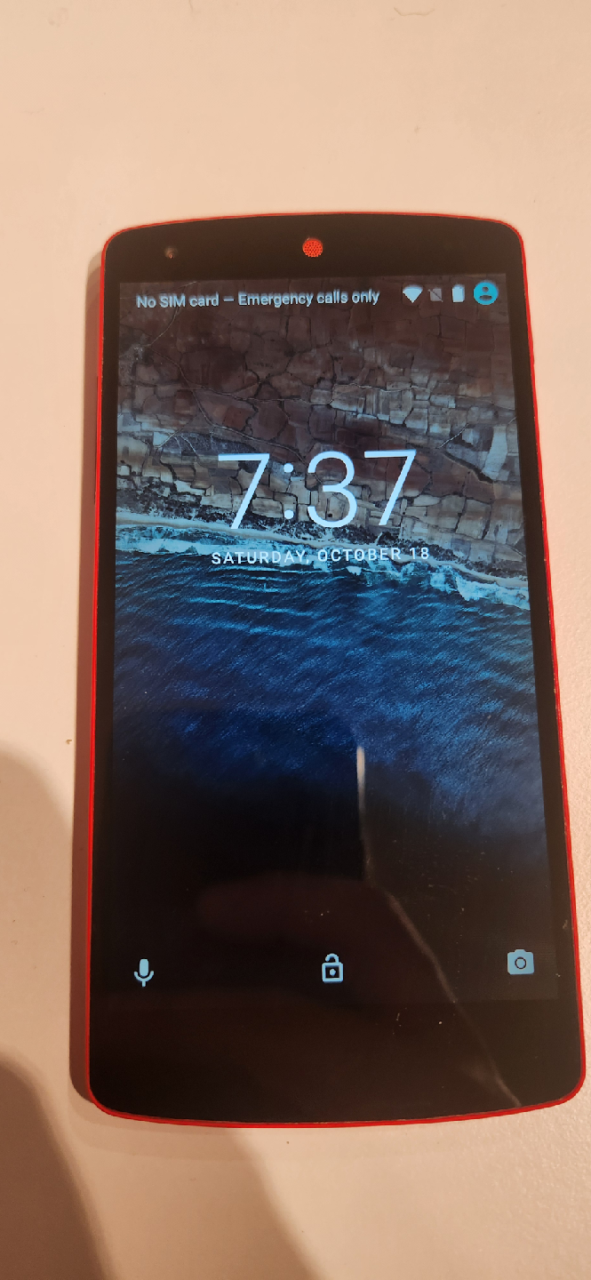 LG Google Nexus 5 - photo 4