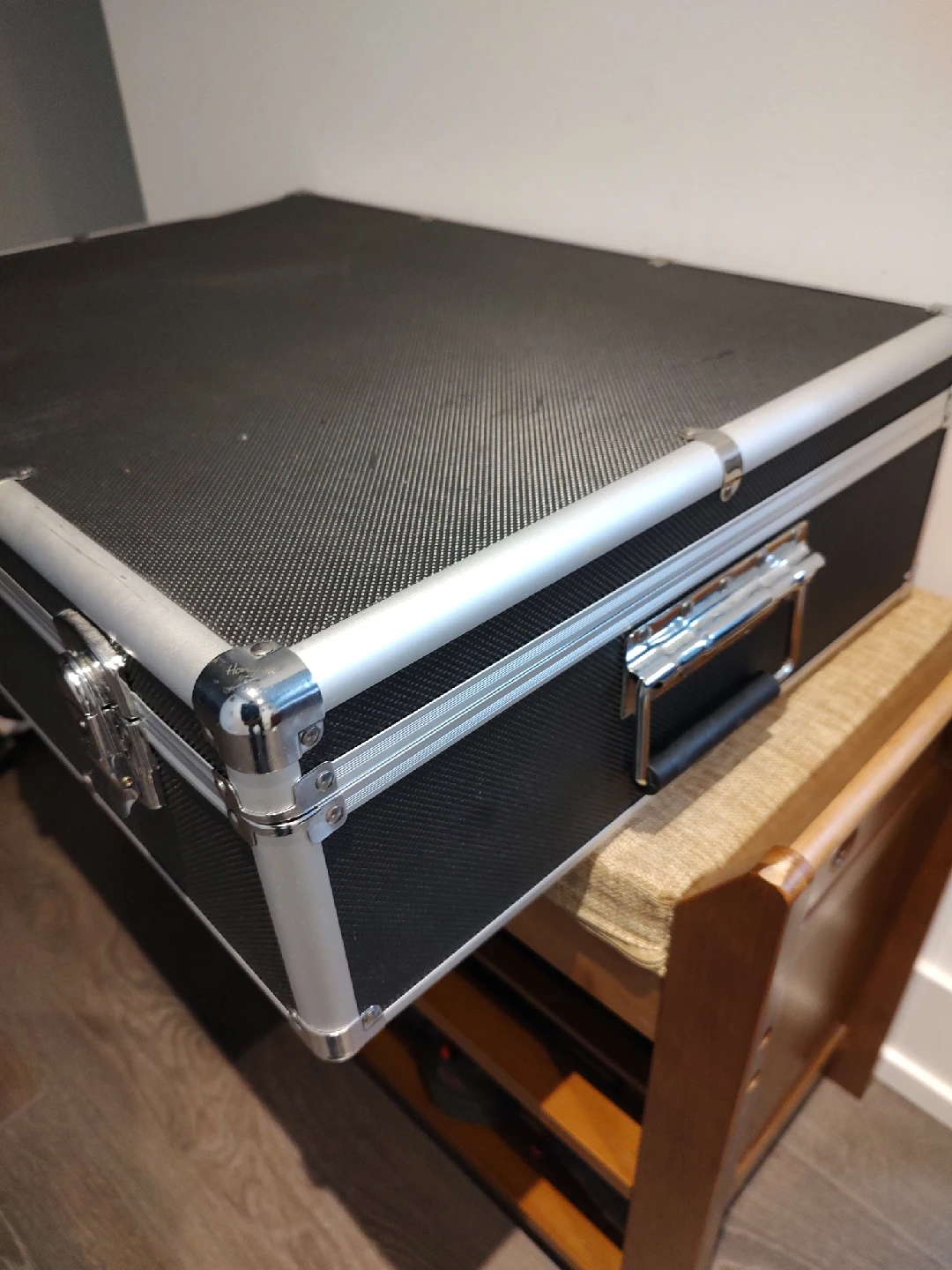 Black Aluminum Case, originally used for CD, Blue Ray - photo 3