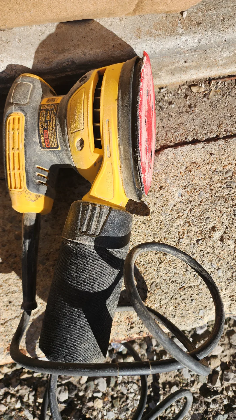DeWalt Random Orbit Sander thumbnail