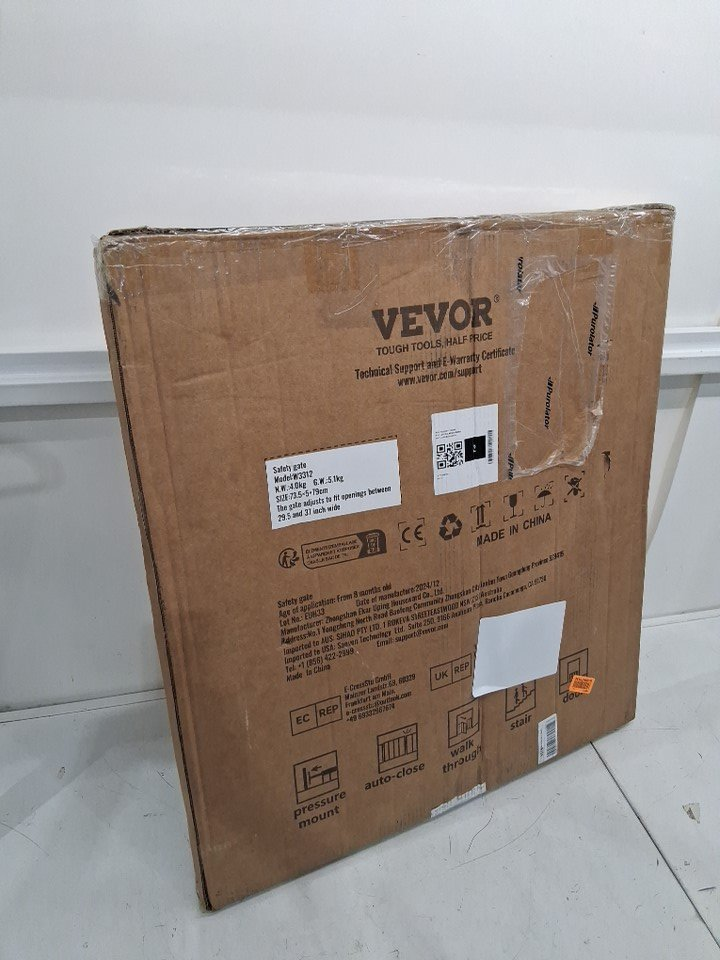 Vevor Easy Step Pet or Baby Safety Gate - 29.5"- 39" - photo 2