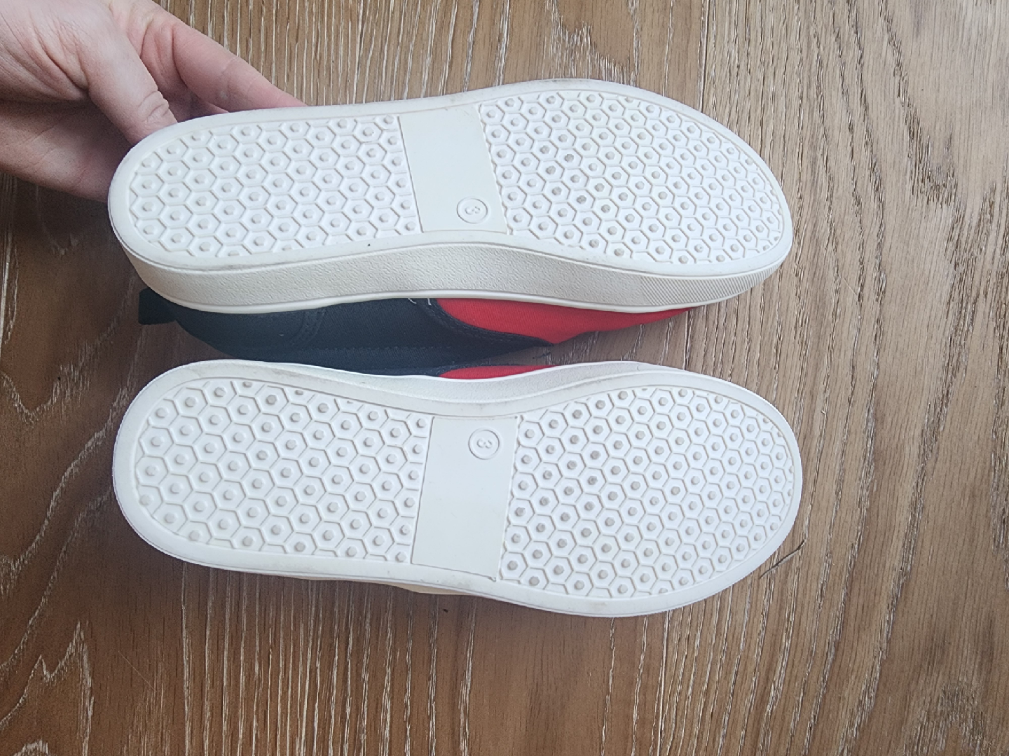Gap Kids Marvel Spider-Man Shoes - big kids Size 3 🥕 - photo 2