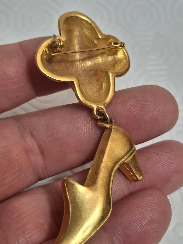Gold Tone Shoe Dangle Brooch image indicator(3)