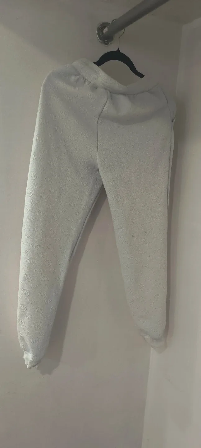 Michael Kors White Hoodie & Pants Set 🥕 image indicator(2)