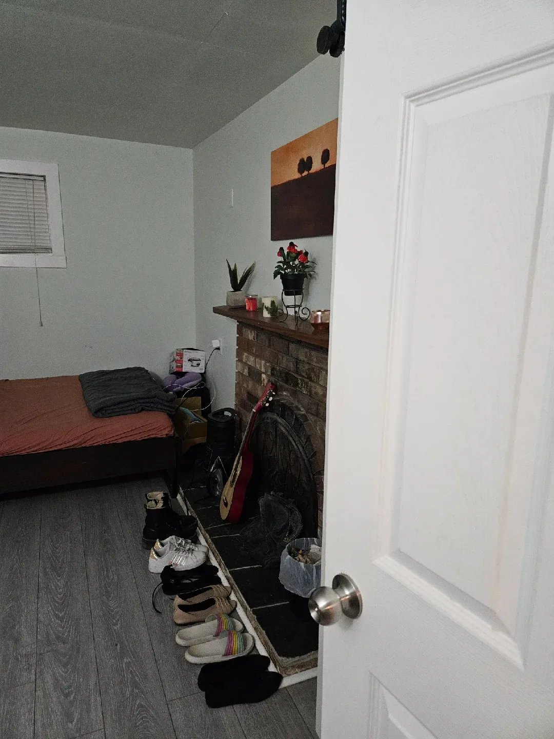 Private room for rent image indicator(2)