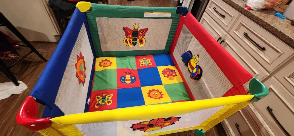 Graco Pack 'n Play Playard - Colorful image indicator(3)