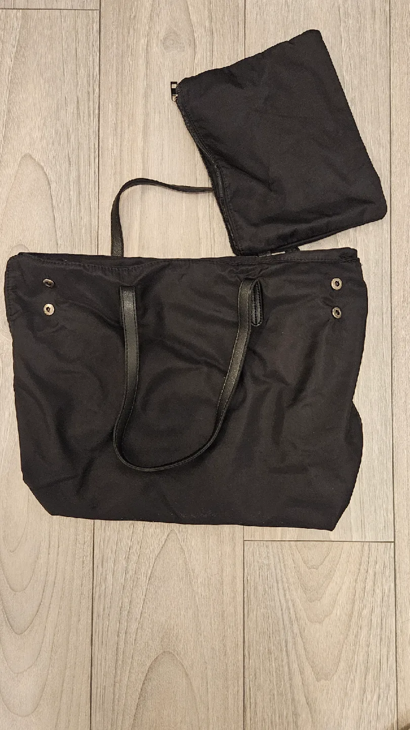 Black Tote Bag with Pouch image indicator(2)