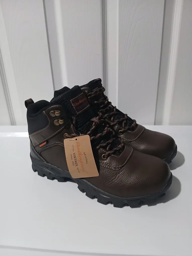 Weatherproof Vintage Brown Leather Boots image indicator(3)