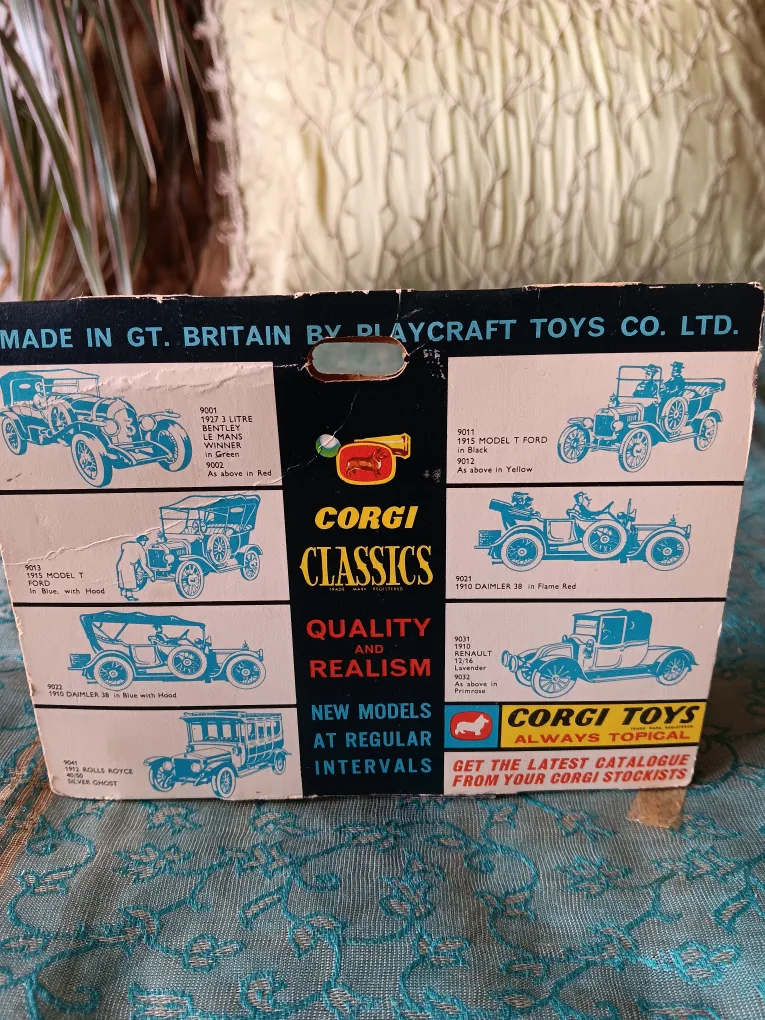 Corgi Classics 1912 Rolls Royce Silver Ghost image indicator(2)