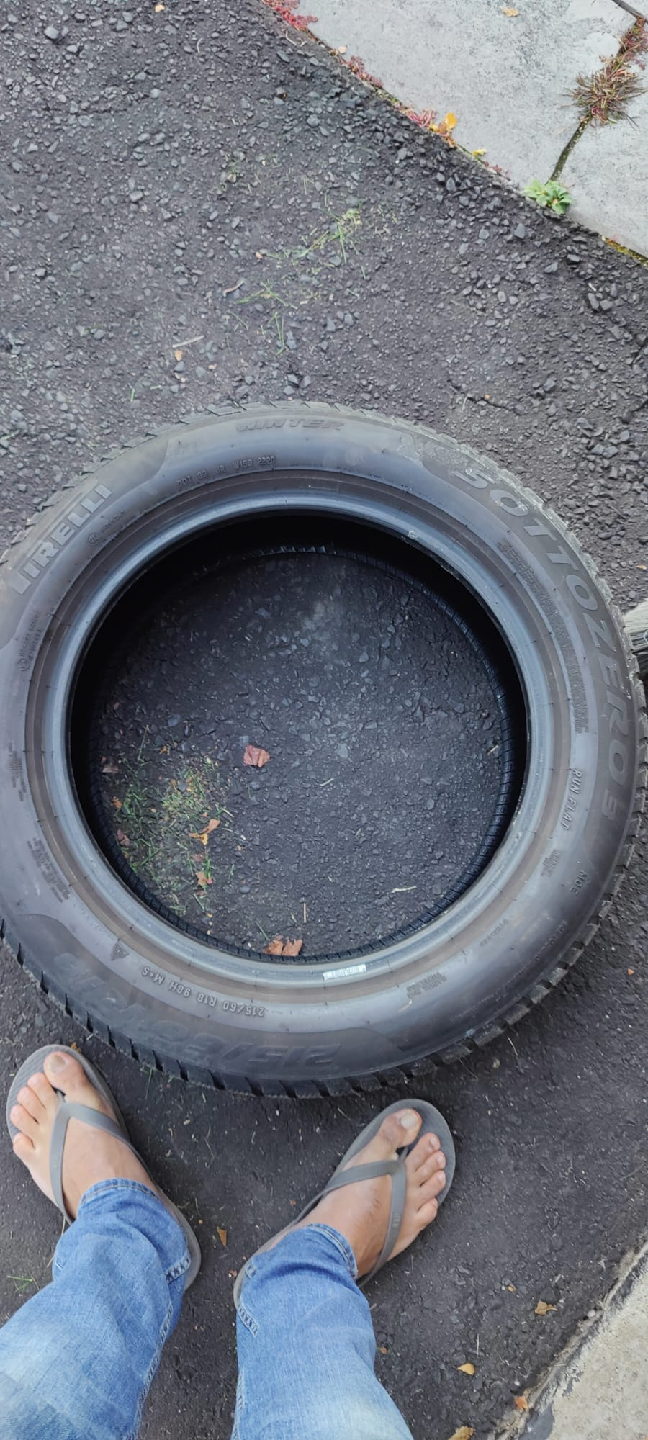 Mercedes -4 Pirelli Sottozero Winter Tires 215/60 R18 - photo 2