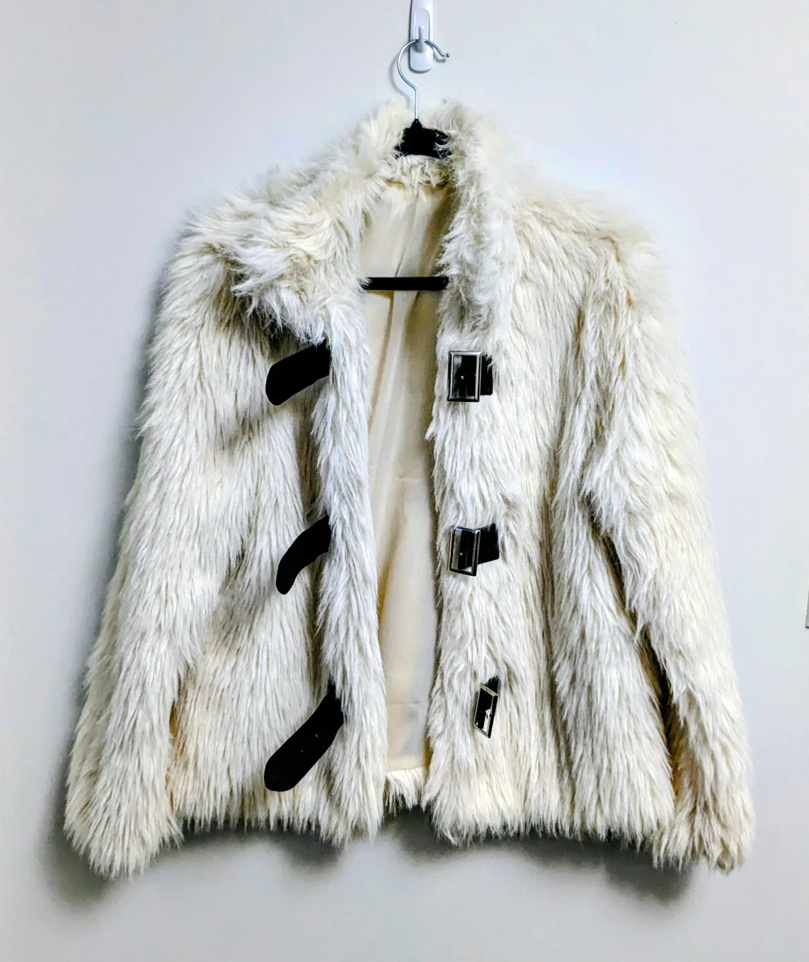 Faux Fur Cream Jacket image indicator(2)