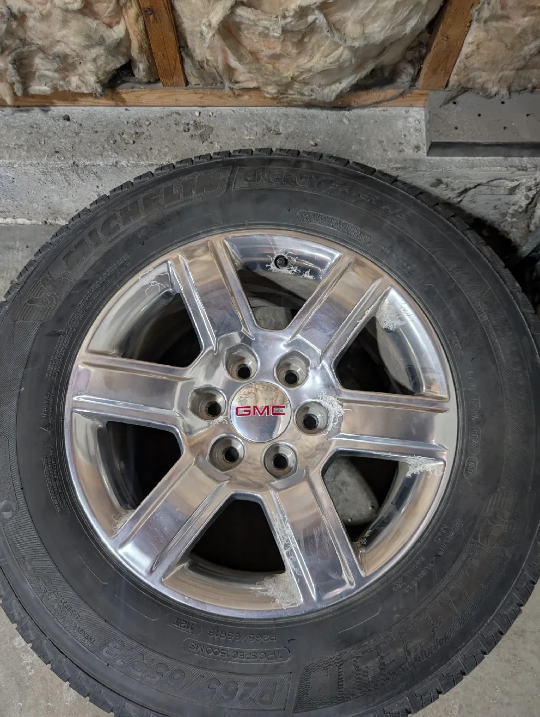 (4)-265/65R18 Alloy Rims/All Season Tires Off 2017 GMC Sierra image indicator(2)