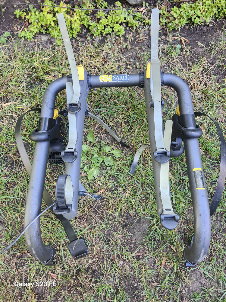 Saris bones bike rack...used - photo 2
