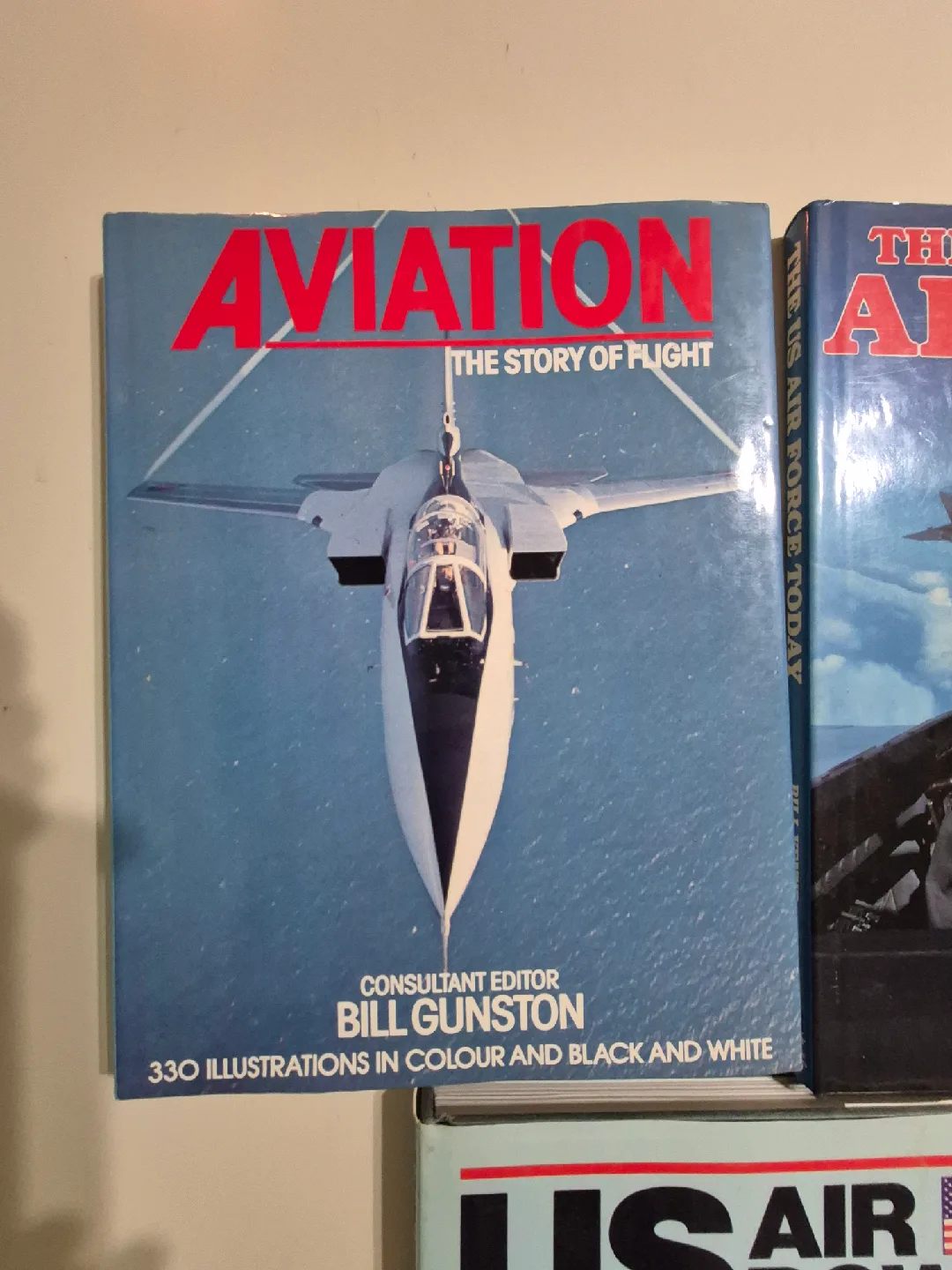 Lot of aviation  books image indicator(2)