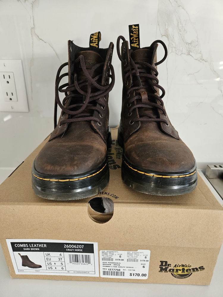 Dr. Martens Combs Leather Crazy Horse Boots - US 6