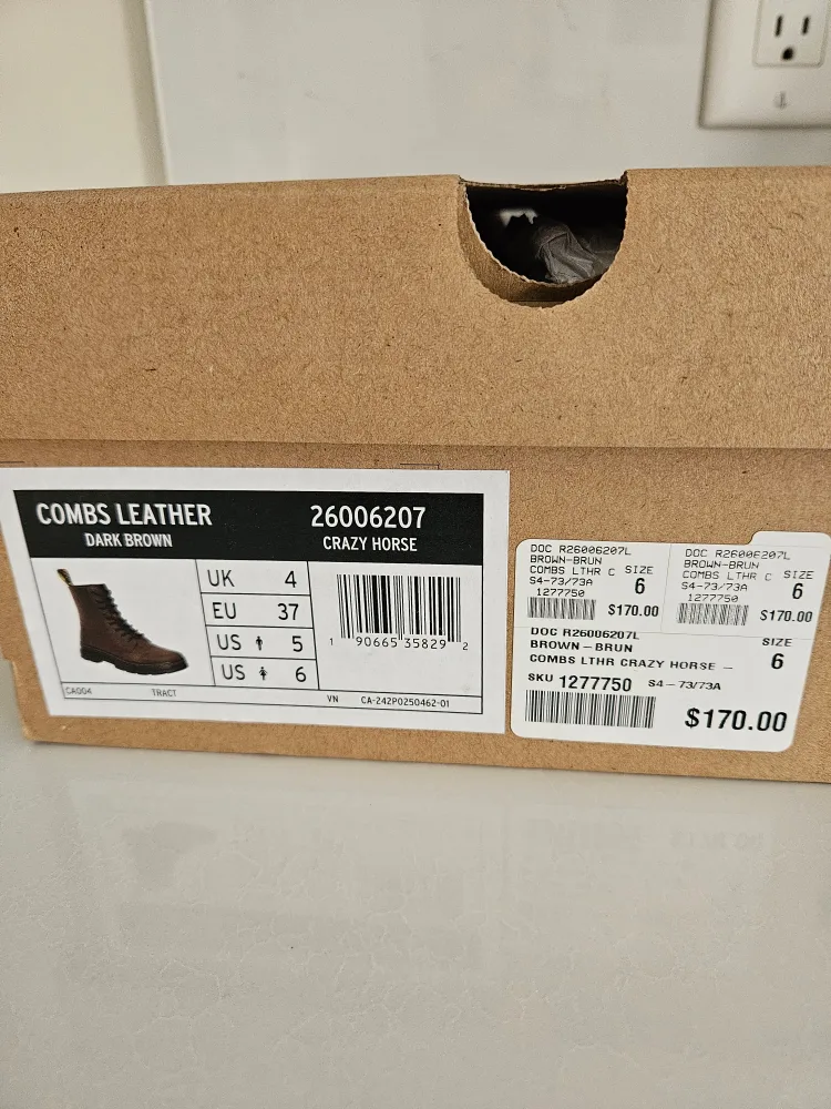 Dr. Martens Combs Leather Crazy Horse Boots - US 6 image indicator(5)