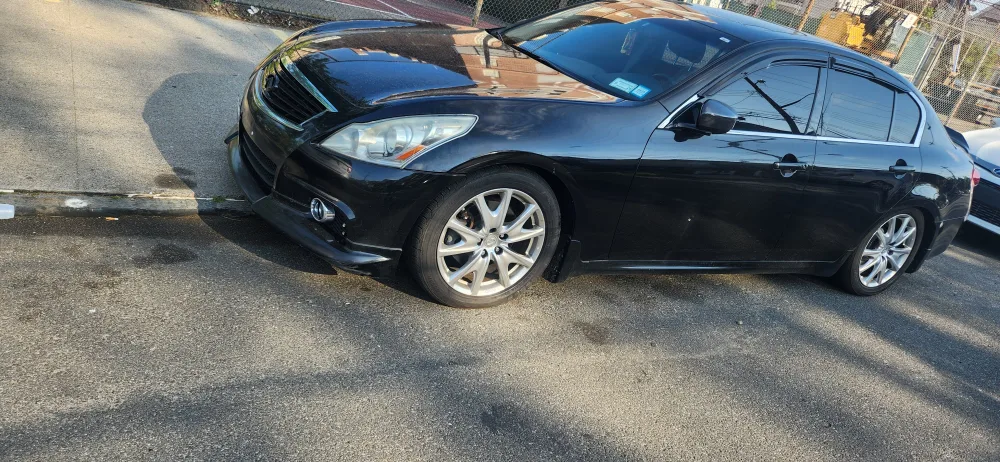 Infiniti G37 sport image indicator(3)