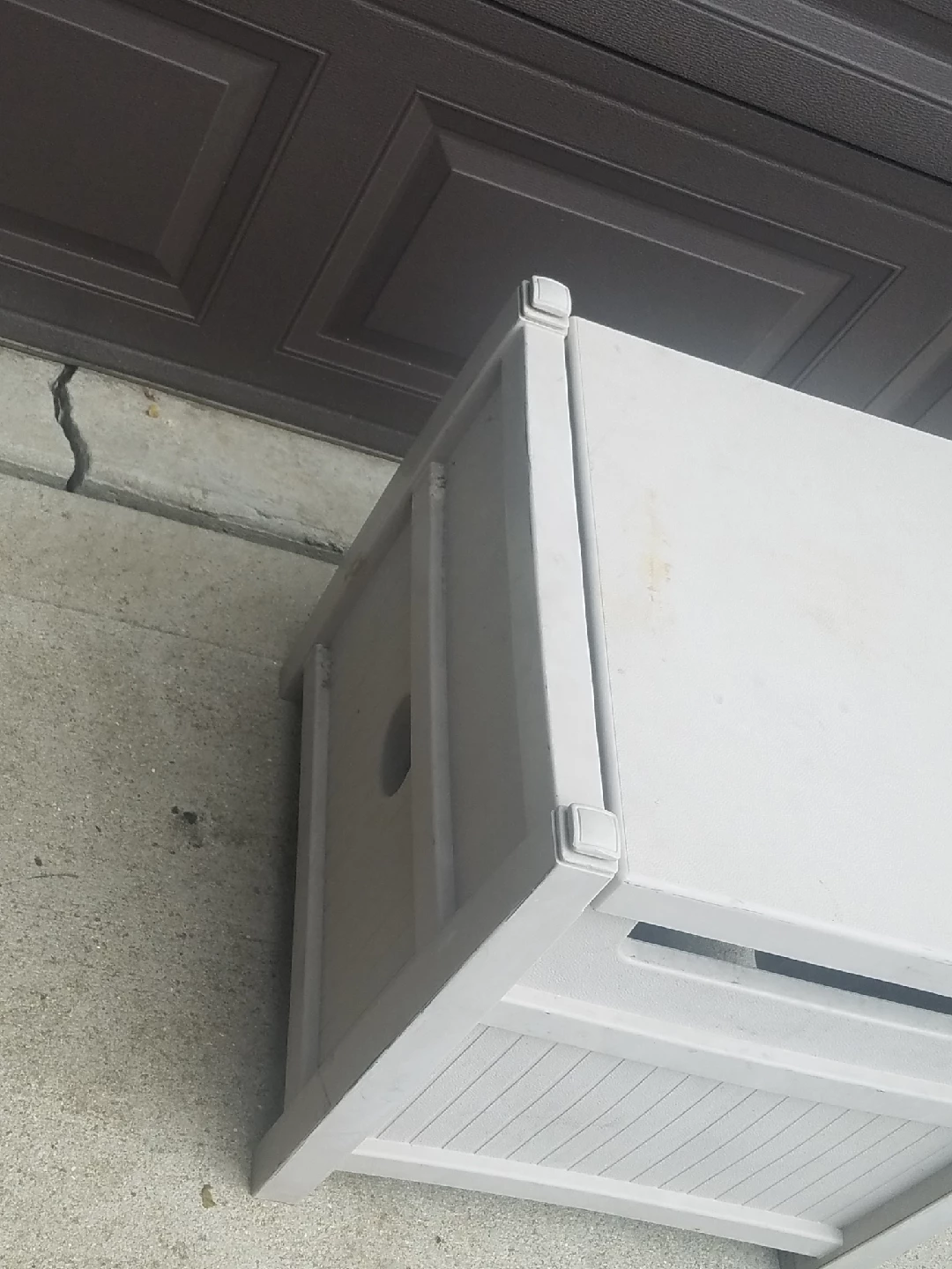 Suncast horse storage - photo 3