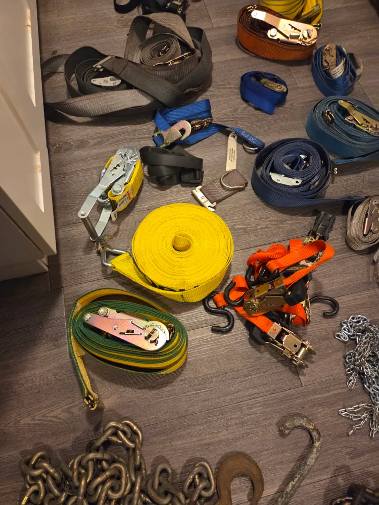 Assorted Tie Down Straps & Chains image indicator(7)