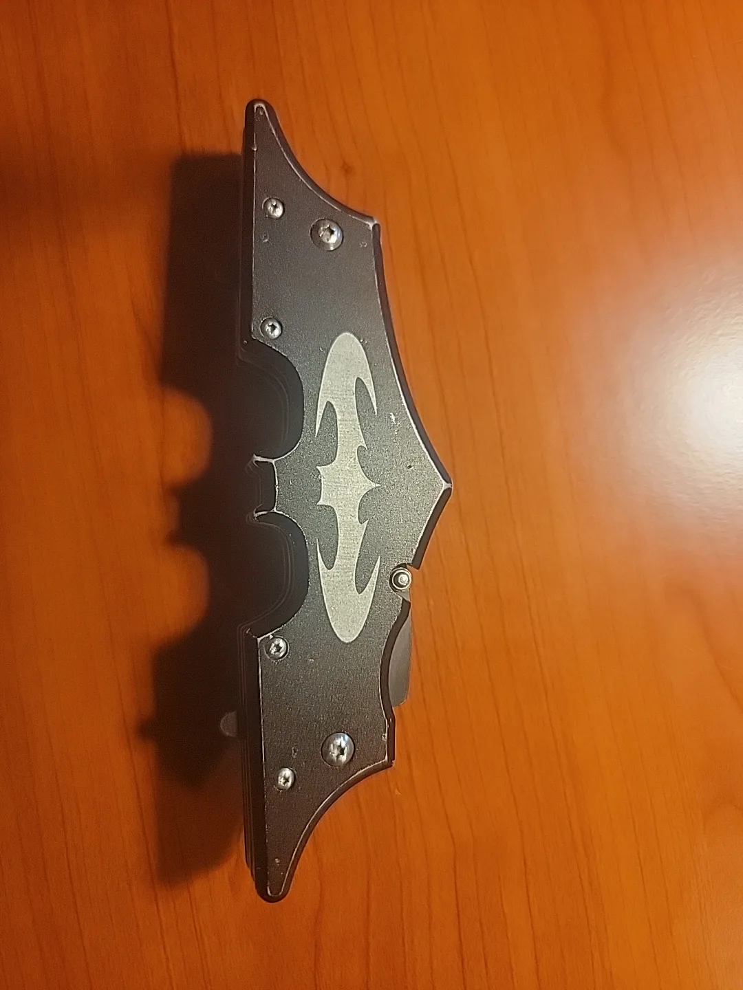 Batman Batarang Folding Knife image indicator(4)