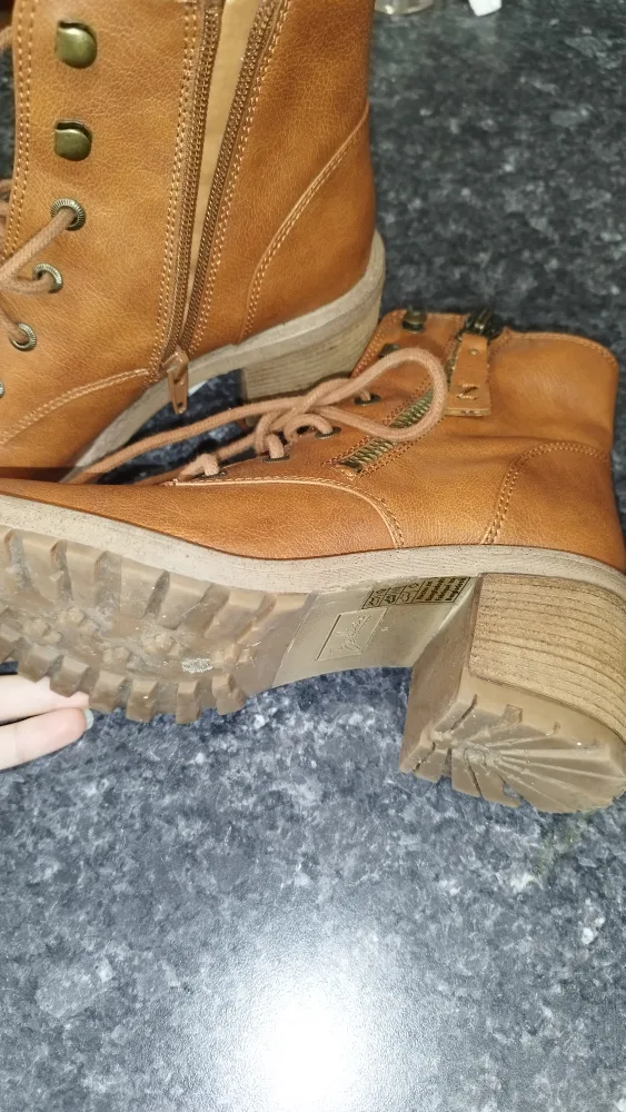 Brown Ankle Boots - Size 6 image indicator(3)