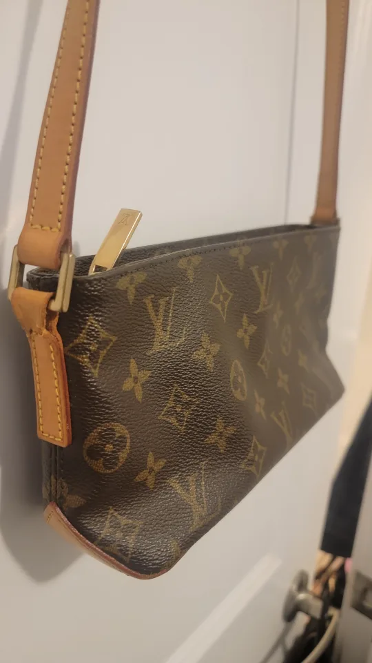 VINTAGE Louis Vuitton Monogram Canvas Trotteur cross body bag image indicator(4)
