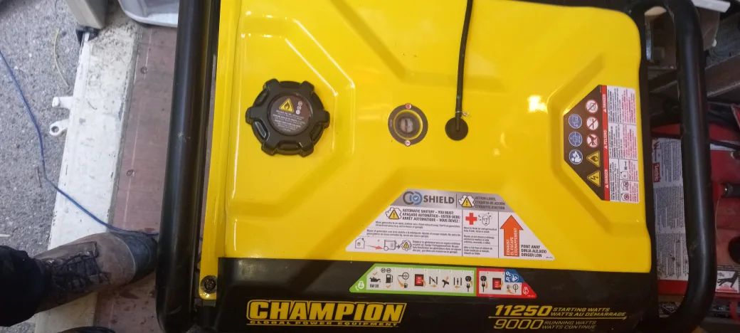 Champion 11250W/9000W Generator image indicator(2)