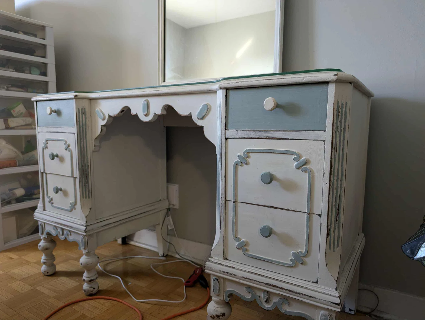 Antique Vanity Desk with Mirror with Glass Top image indicator(3)