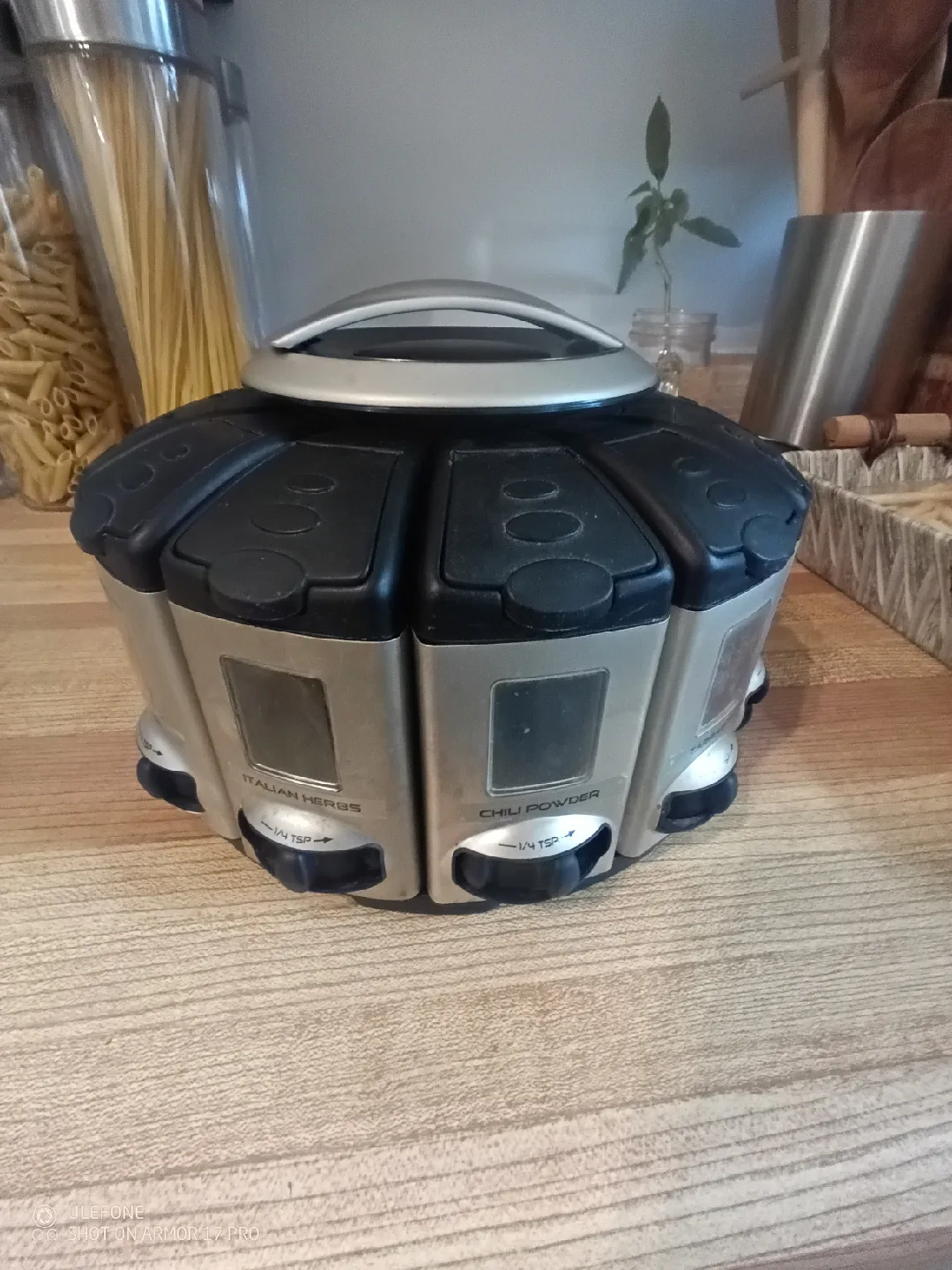 KitchenArt Auto-Measure Spice Carousel image indicator(3)