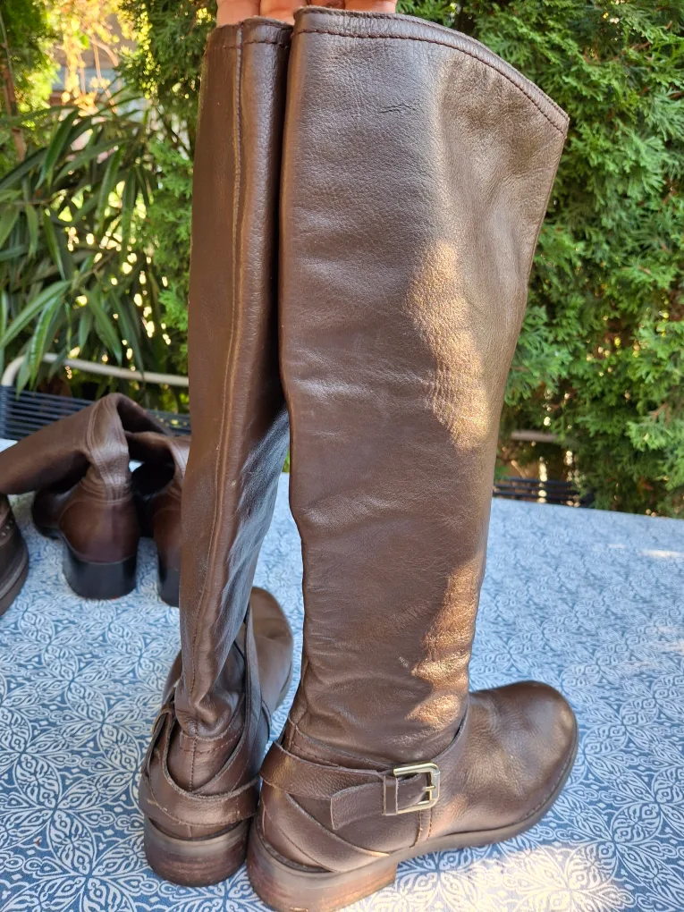 size 7 Brown Leather Riding Boots