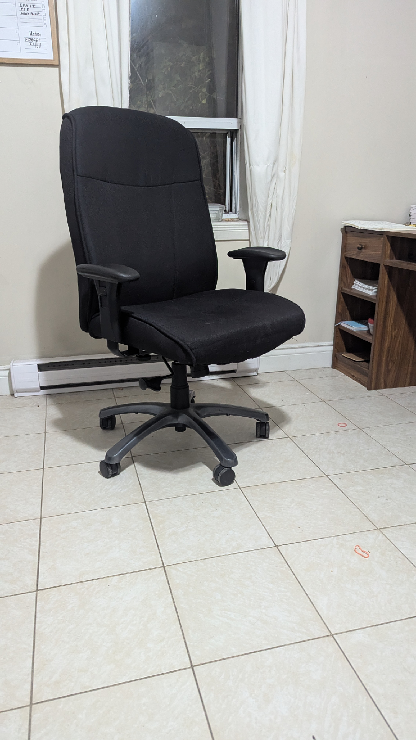 Black Office Chair - photo 2