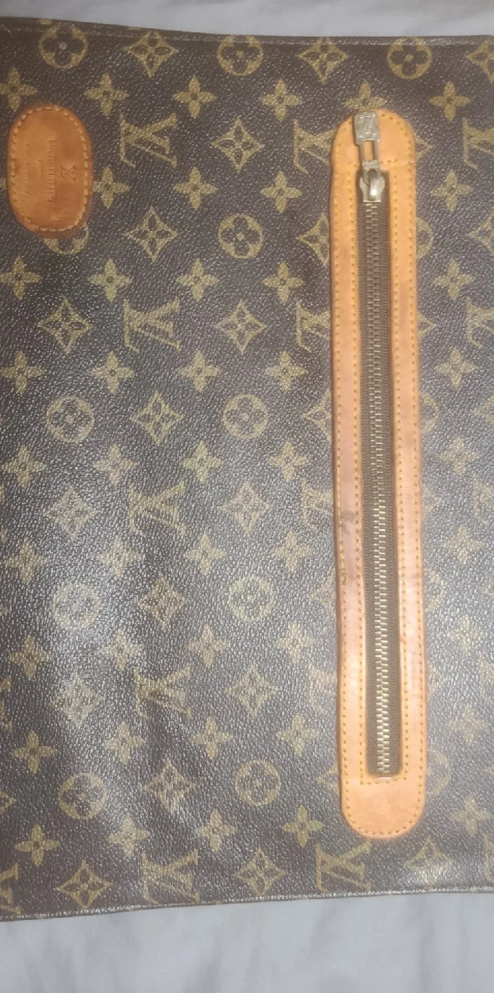 Louis Vuitton Monogram Canvas Document Holder image indicator(5)