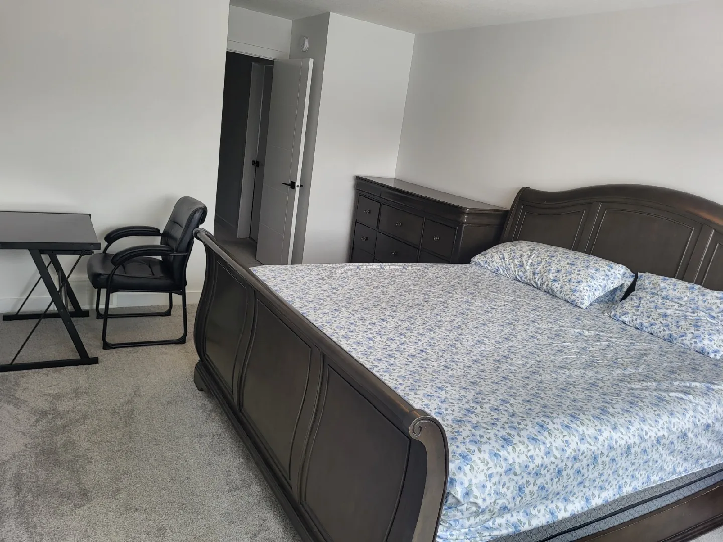 Bedroom Rental image indicator(2)