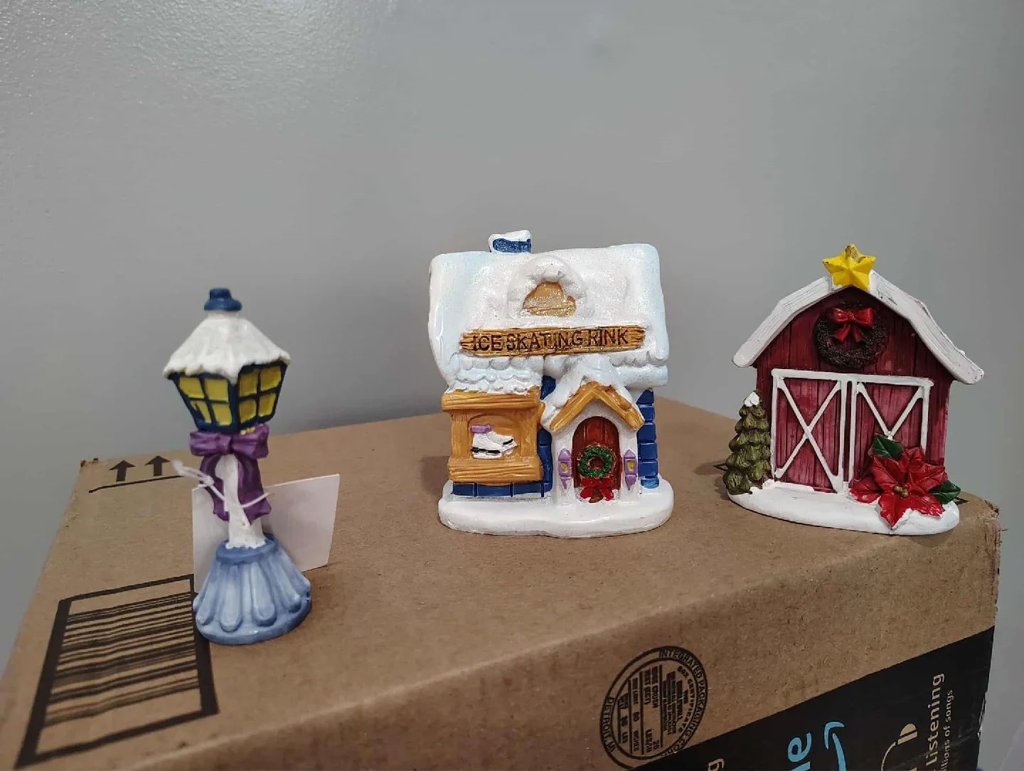 Christmas Village Decoration Set thumbnail