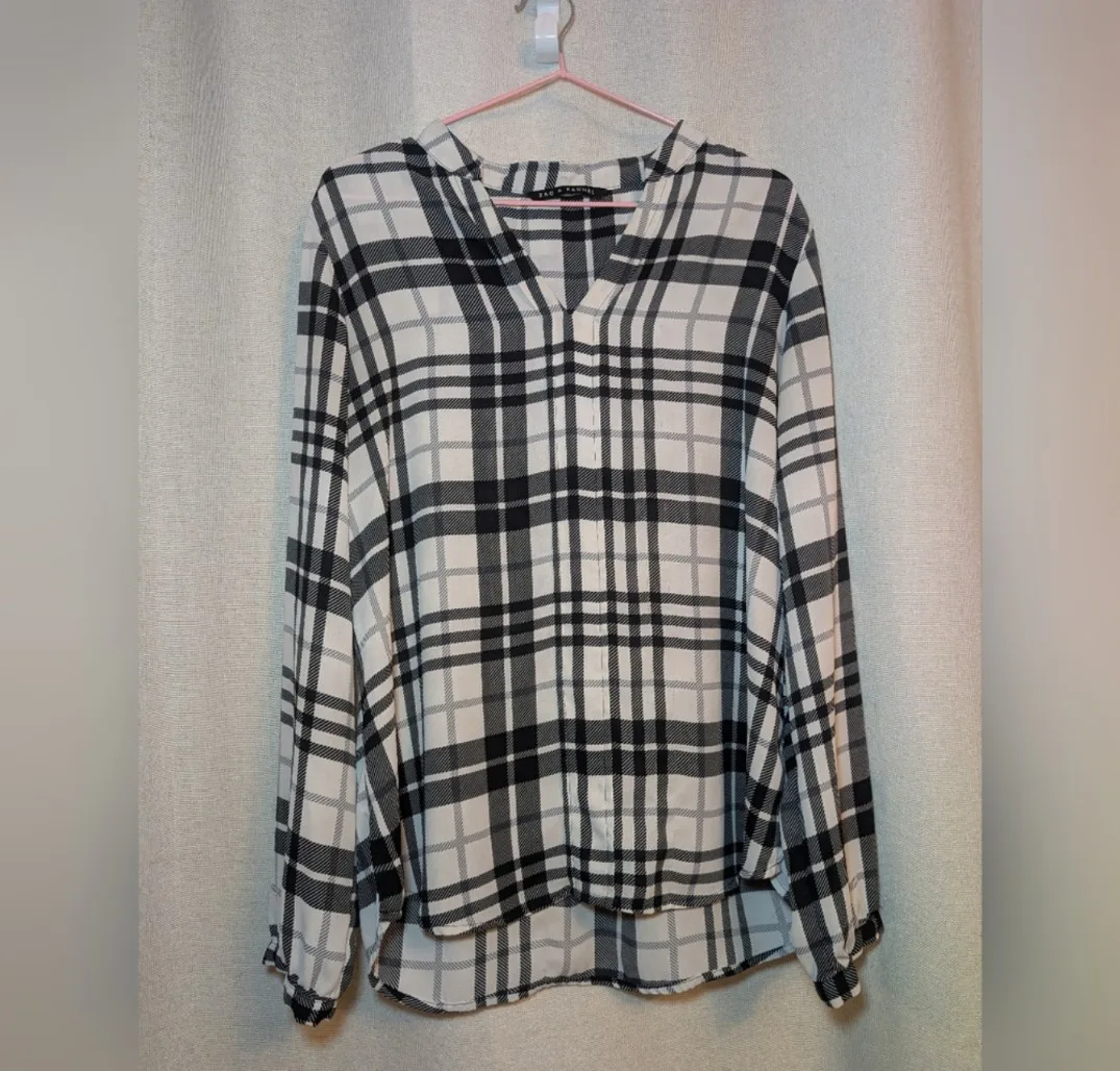 RAE DUNN Plaid Blouse - Size Large thumbnail