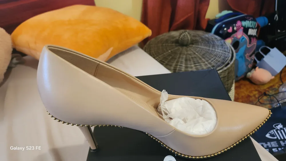 Coach Beige Leather Heels, Size 10M image indicator(2)