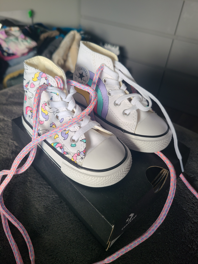 Converse Chuck Taylor All Star Hi Unicorn Size 5 Infant - photo 2