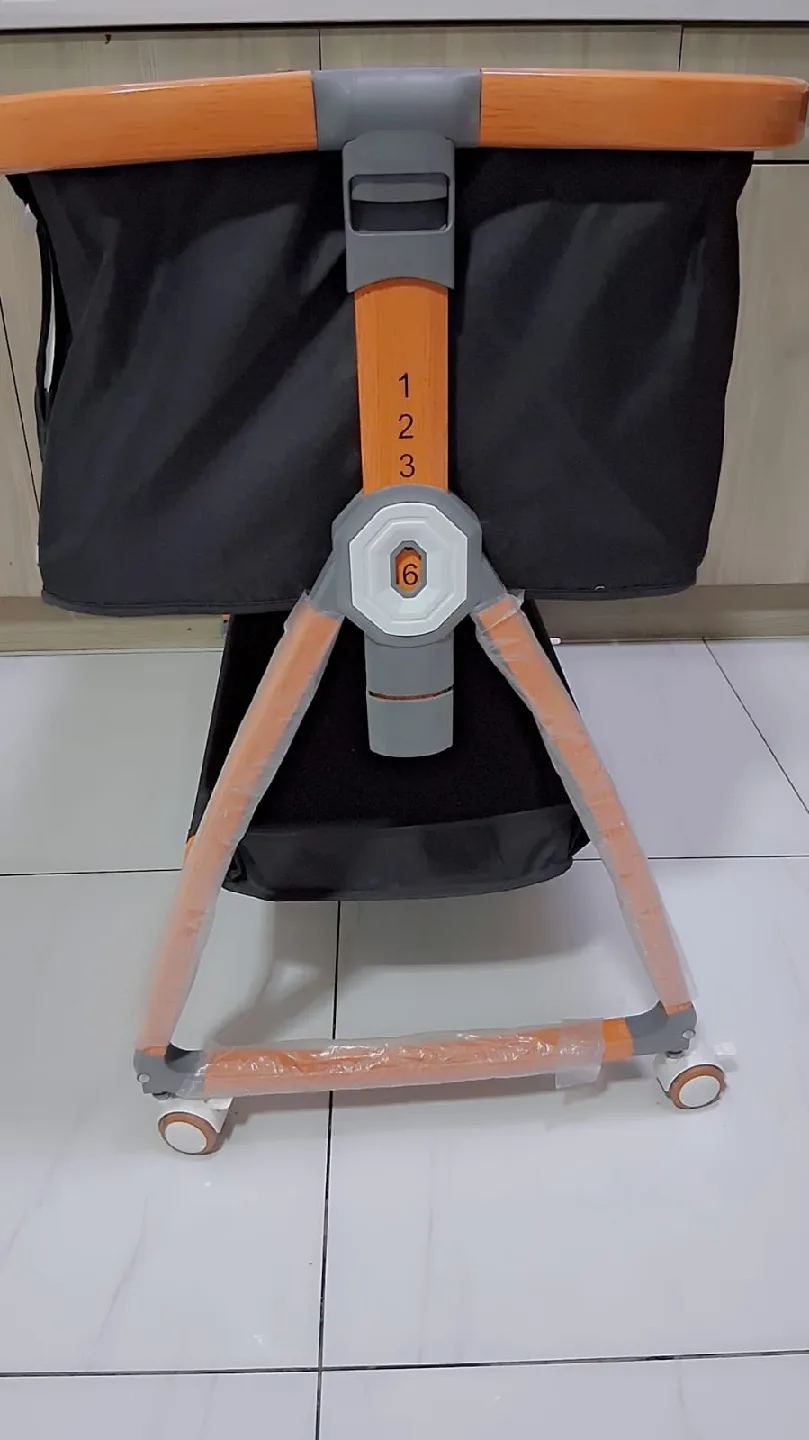 Baby Bassinet with Mosquito Net image indicator(3)