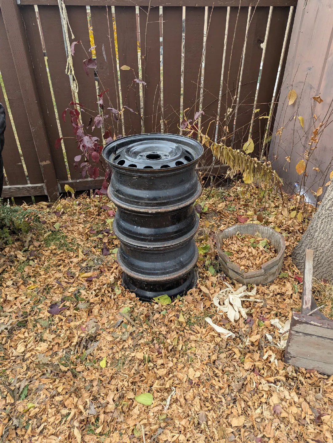 Set of 4 Steel Rims - 16x6 1/2J image indicator(3)