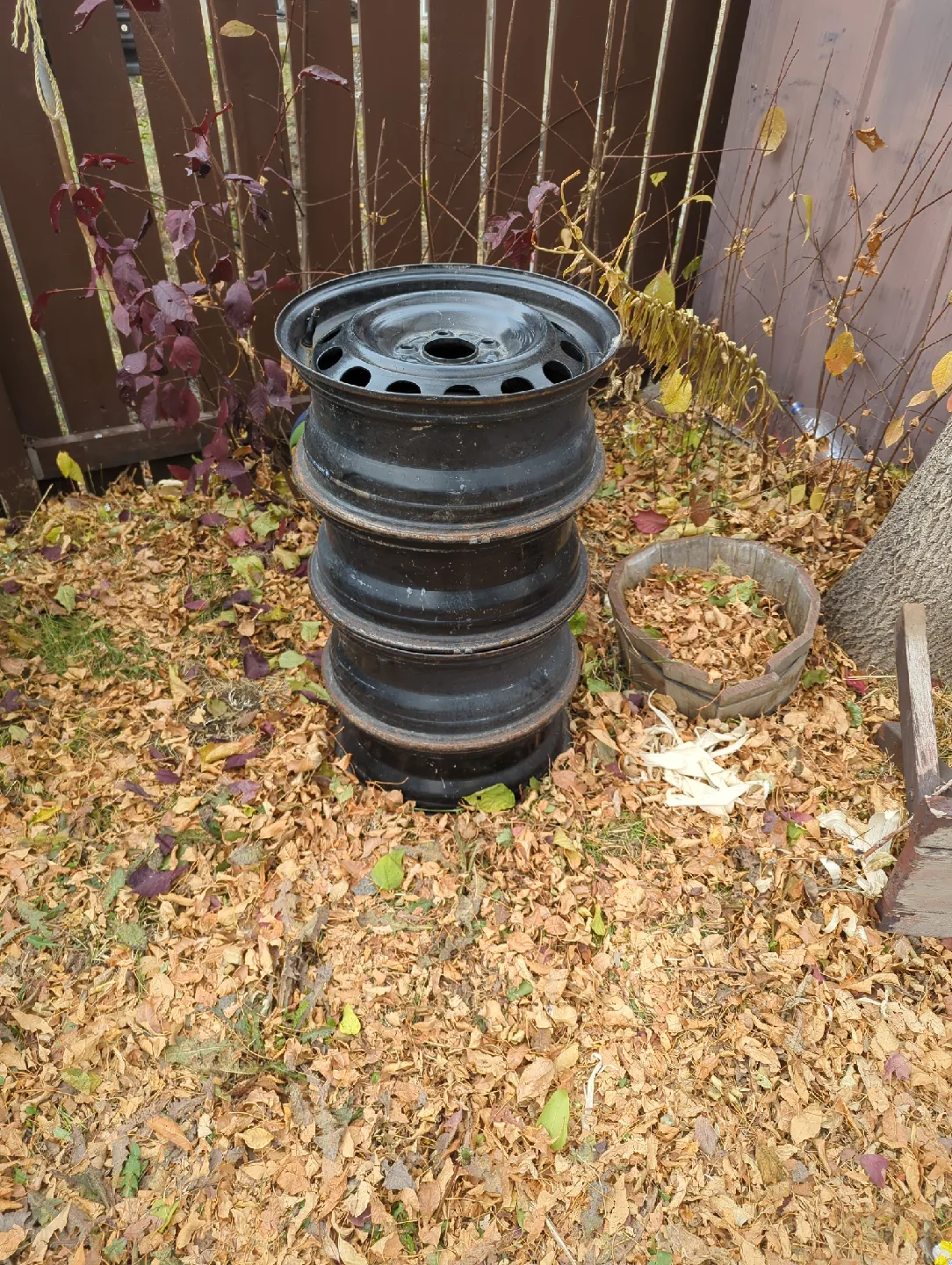 Set of 4 Steel Rims - 16x6 1/2J image indicator(5)