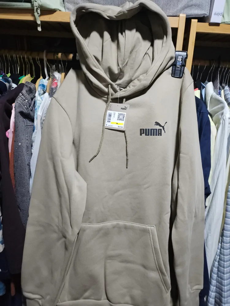Puma Hoodie - Size M image indicator(6)
