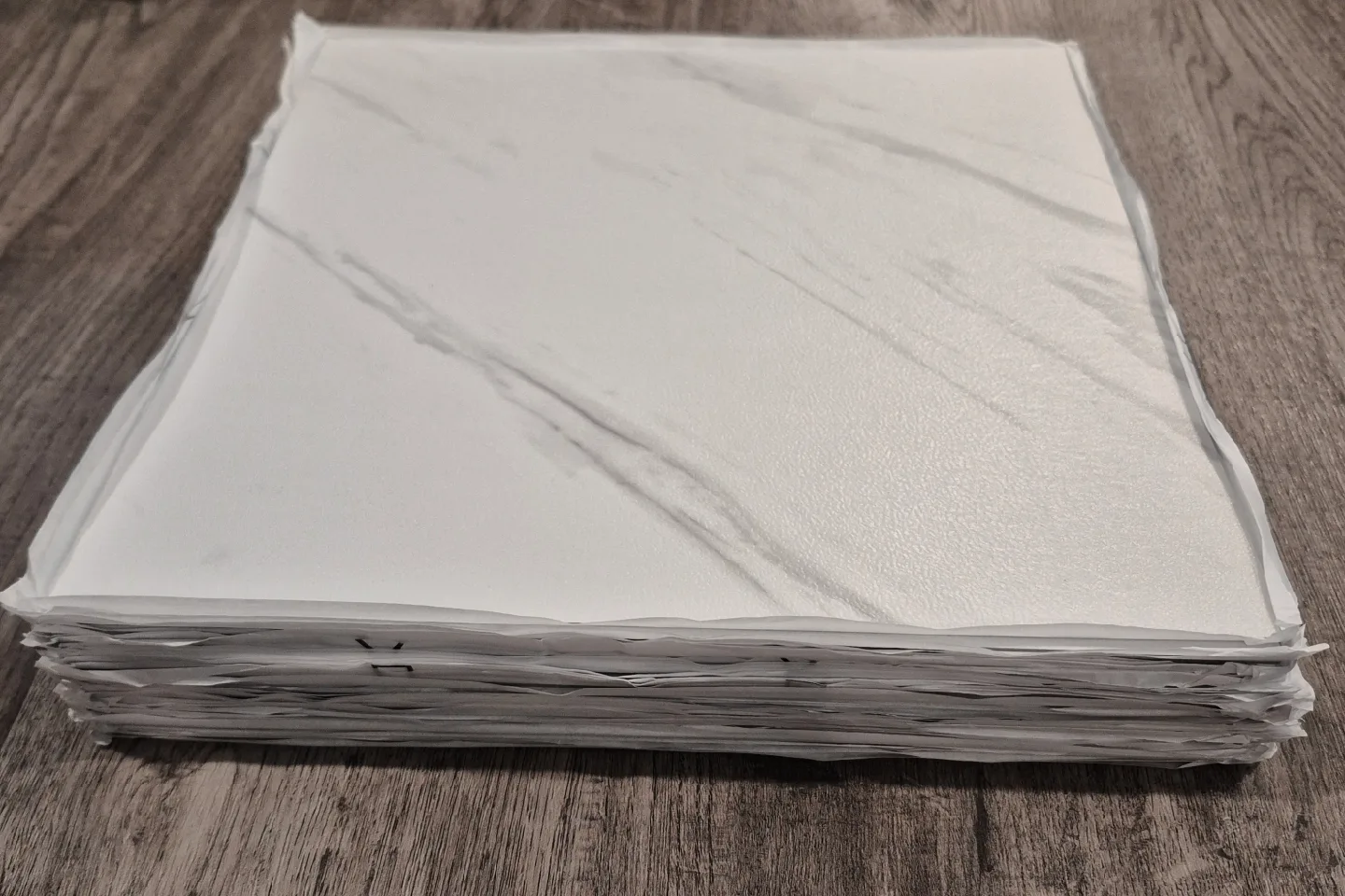 36pcs Matte White Marble Peel and Stick Floor Tiles 12"x12" image indicator(4)