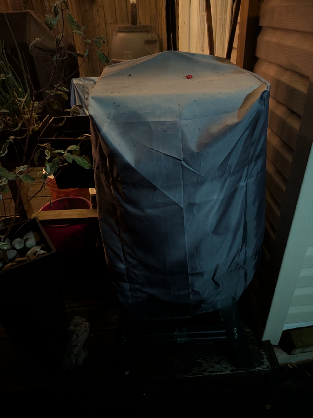 Masterbuilt Electric Smoker + cover