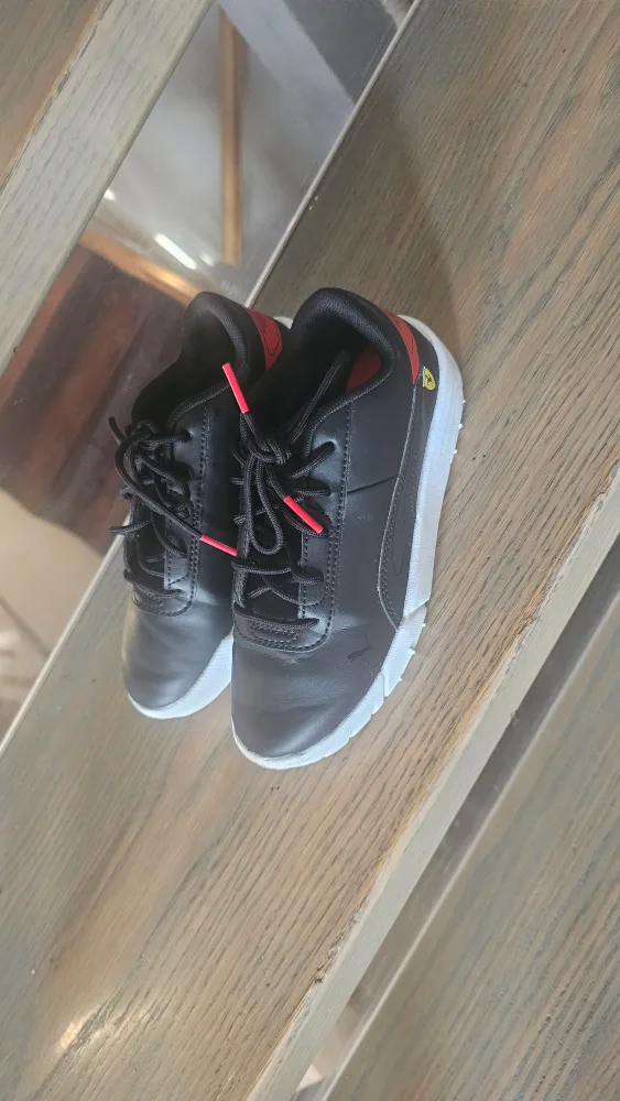 Puma Ferrari Kids' Sneakers image indicator(3)